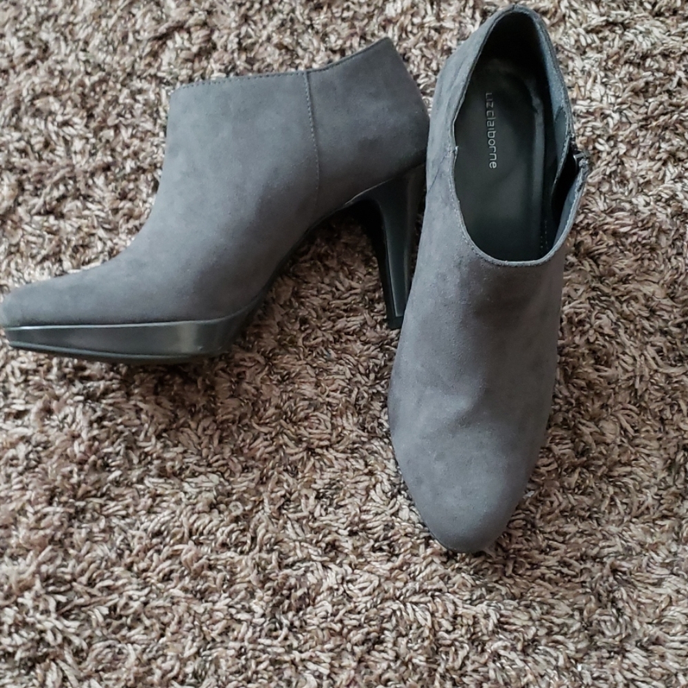 Liz Claiborne Booties